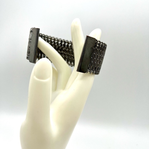 Silver Chain Link Bracelet - Picture 6 of 11